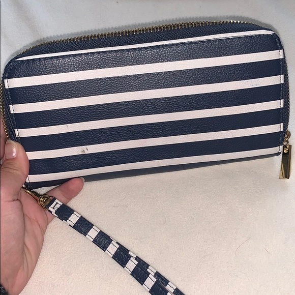 Blue and white striped wallet - Picture 2 of 9
